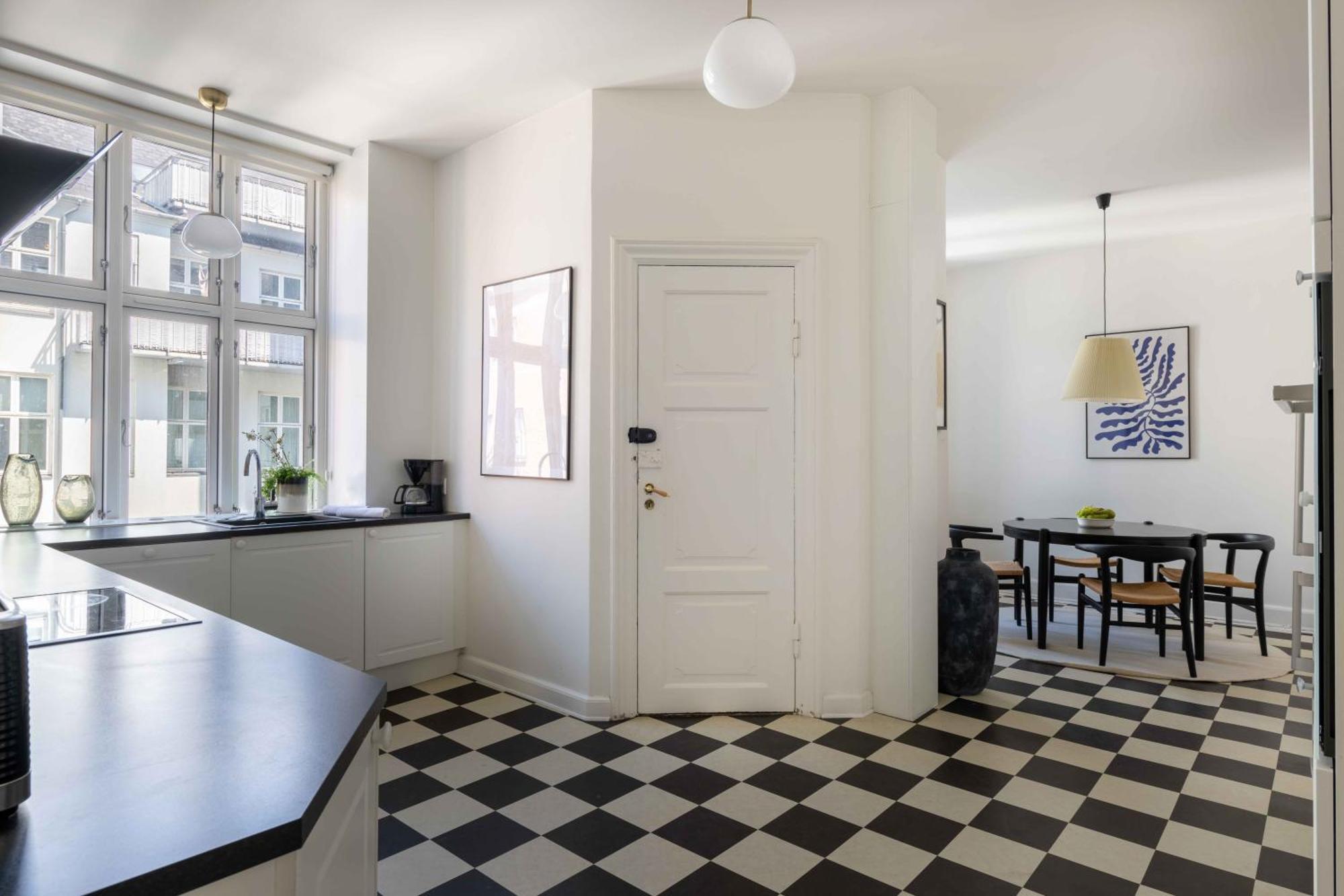 Lovely 3Br Manor Apartment 5 Min From Tivoli Gardens Kopenhagen Exterior foto